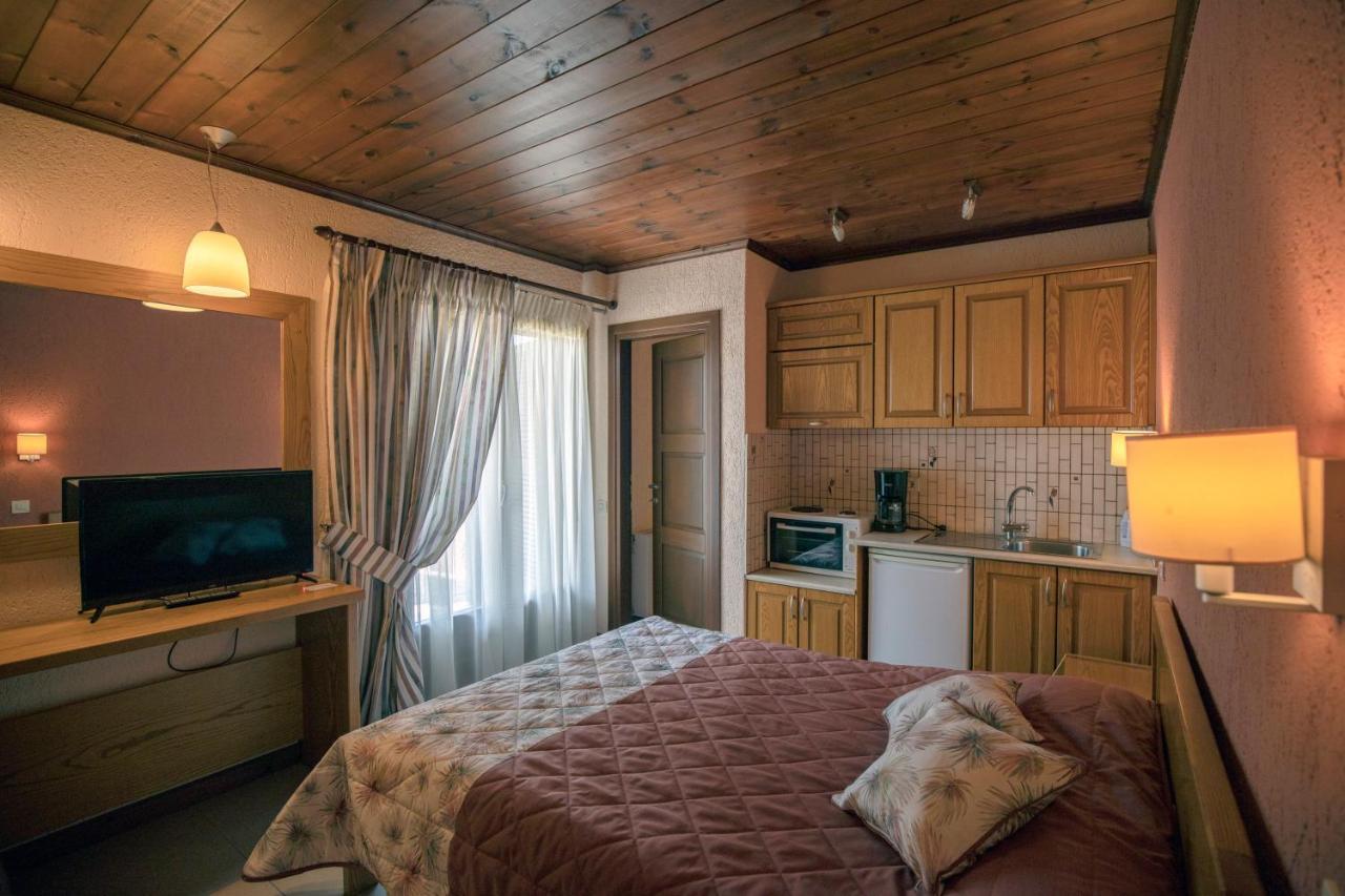 Asimina Guesthouse, Eptalofos Parnassos מראה חיצוני תמונה