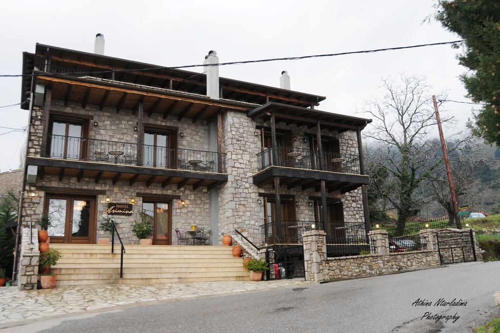 Asimina Guesthouse, Eptalofos Parnassos מראה חיצוני תמונה